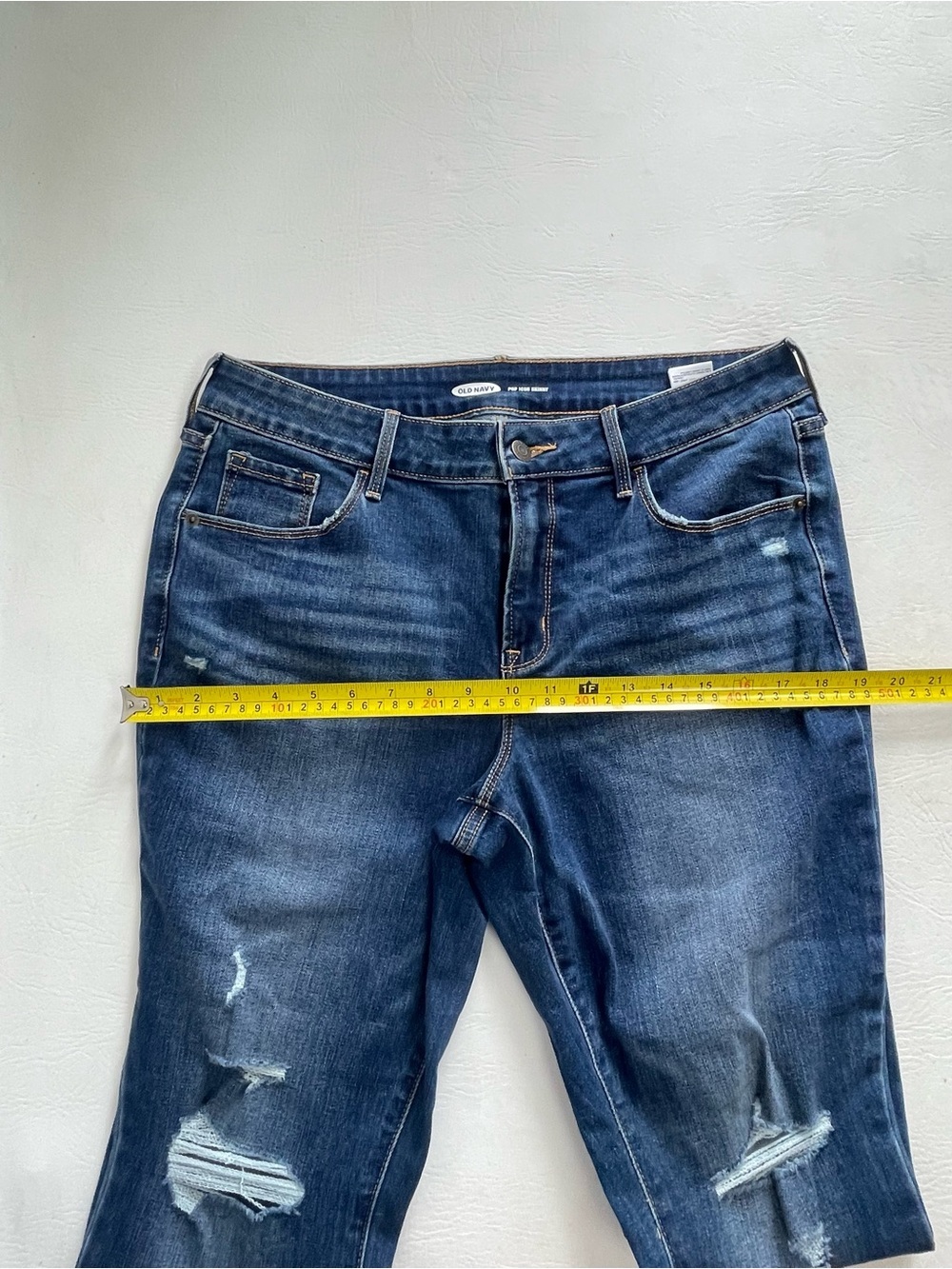 Old Navy Pop Icon Skinny Jeans Distressed Stretch Size 12 Short - Picture 10 of 13